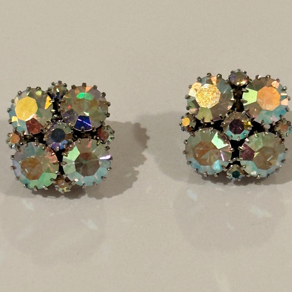 Vintage Stunning Aurora Borealis Crystal Clip Earrings signed Weiss